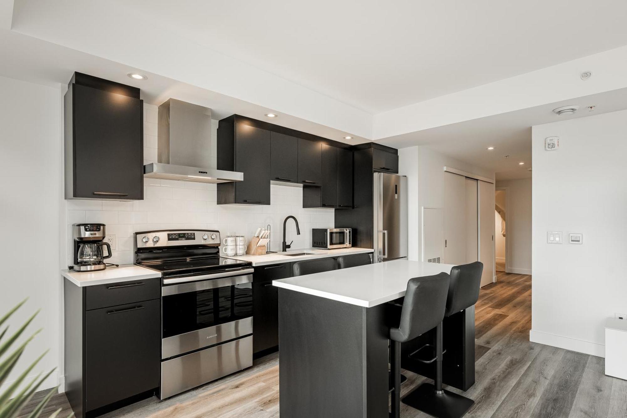 Westview Luxury Suites Ottawa Extérieur photo