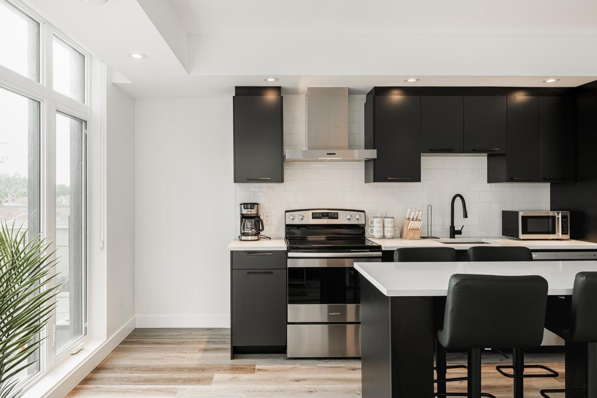 Westview Luxury Suites Ottawa Extérieur photo