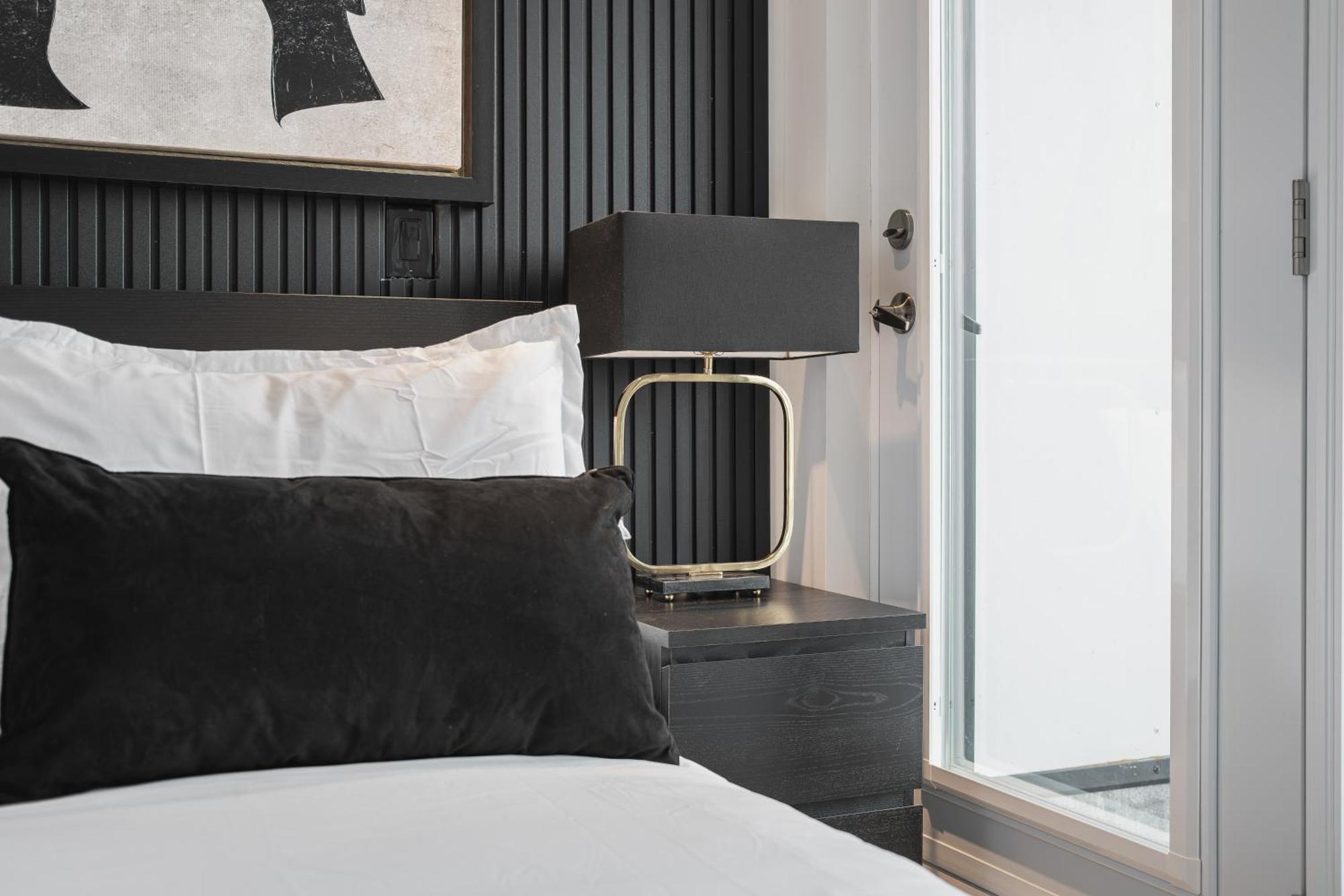 Westview Luxury Suites Ottawa Extérieur photo