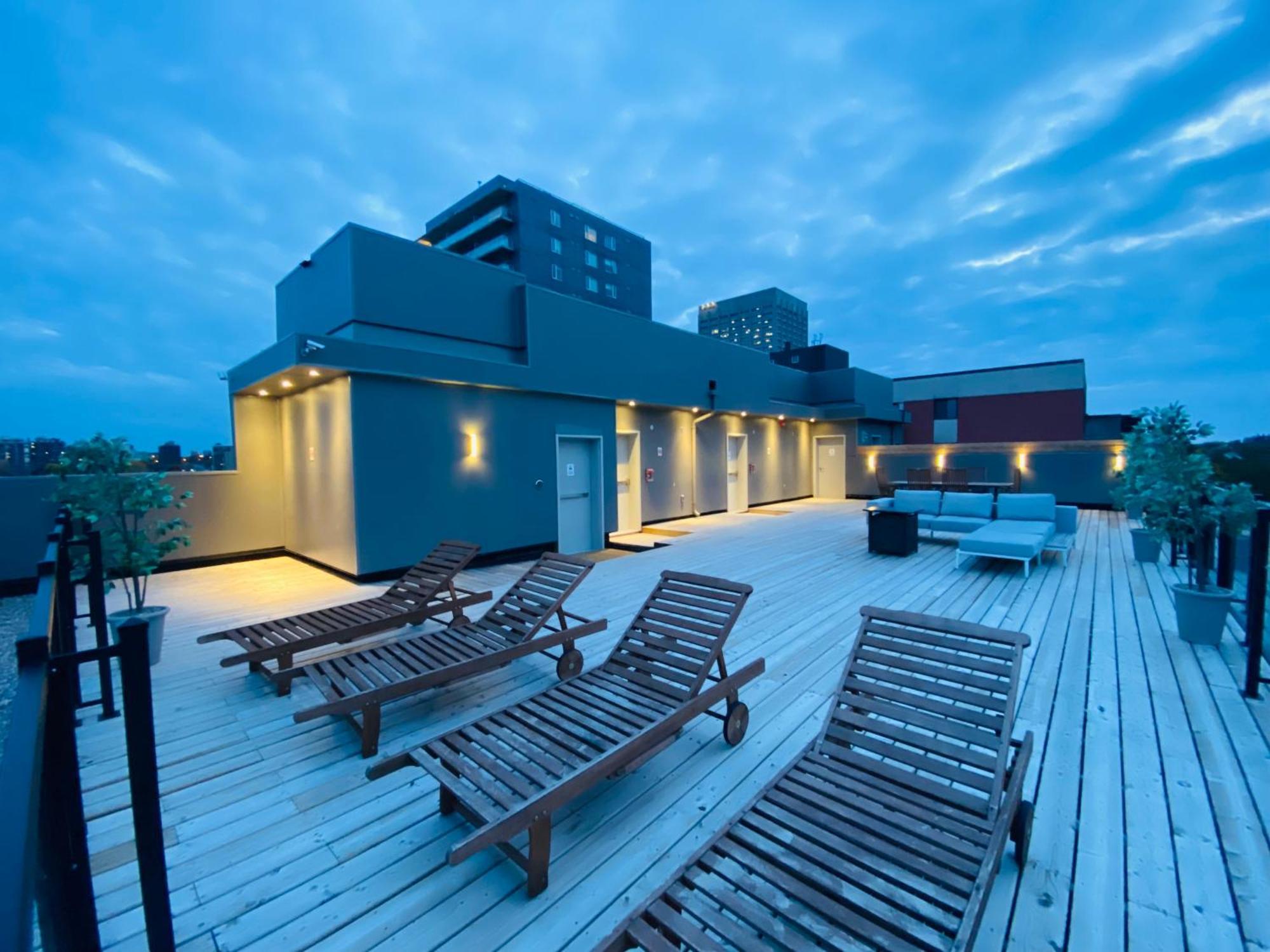 Westview Luxury Suites Ottawa Extérieur photo