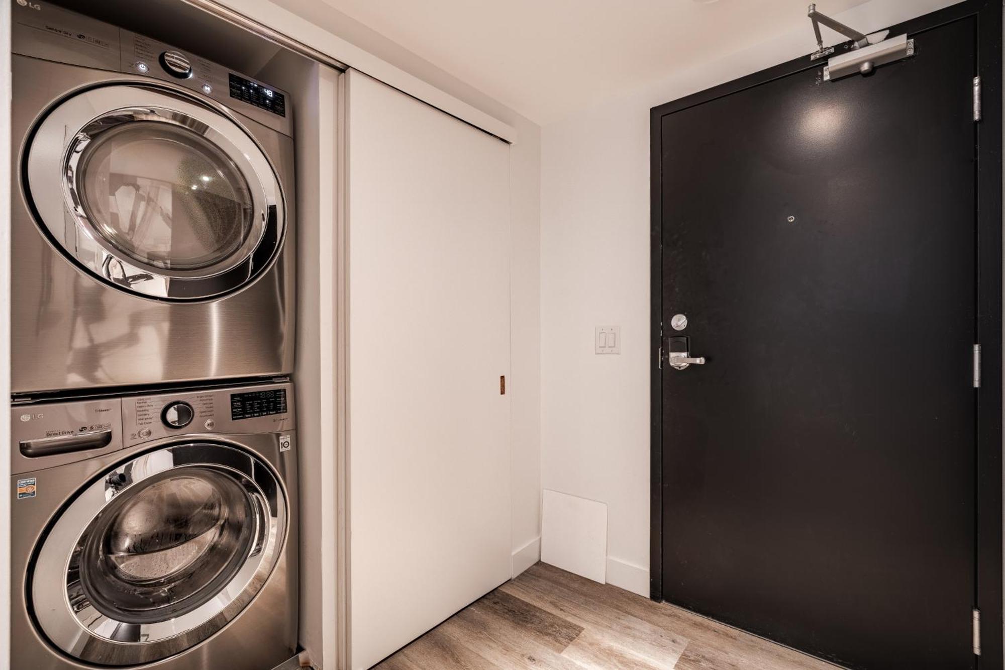 Westview Luxury Suites Ottawa Extérieur photo